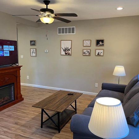 Wilson Two Bedroom House In Historic Loveland Esterno foto